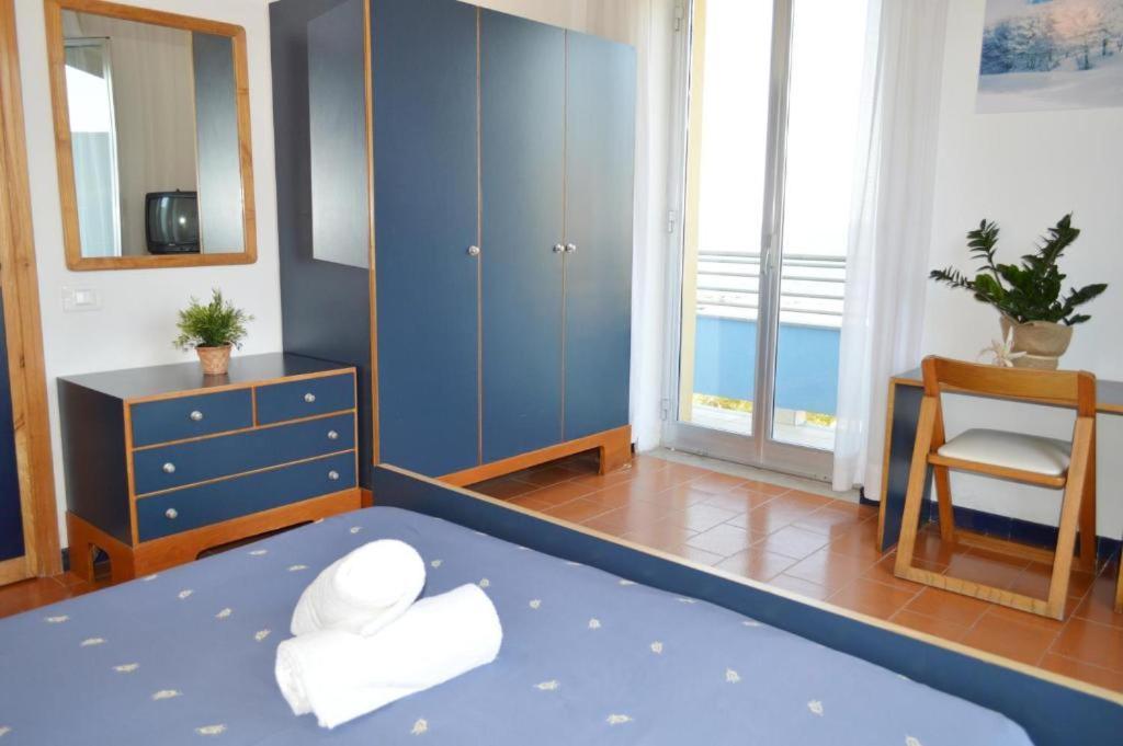 Capo Nettuno Hotel Capo dʼOrlando エクステリア 写真