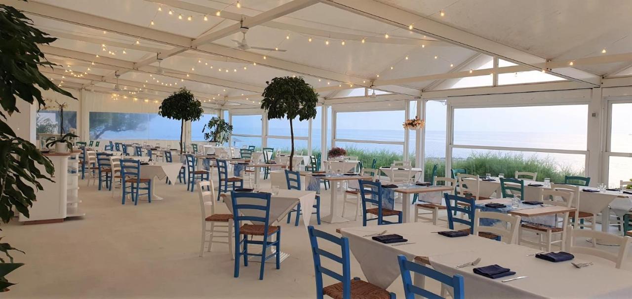 Capo Nettuno Hotel Capo dʼOrlando エクステリア 写真