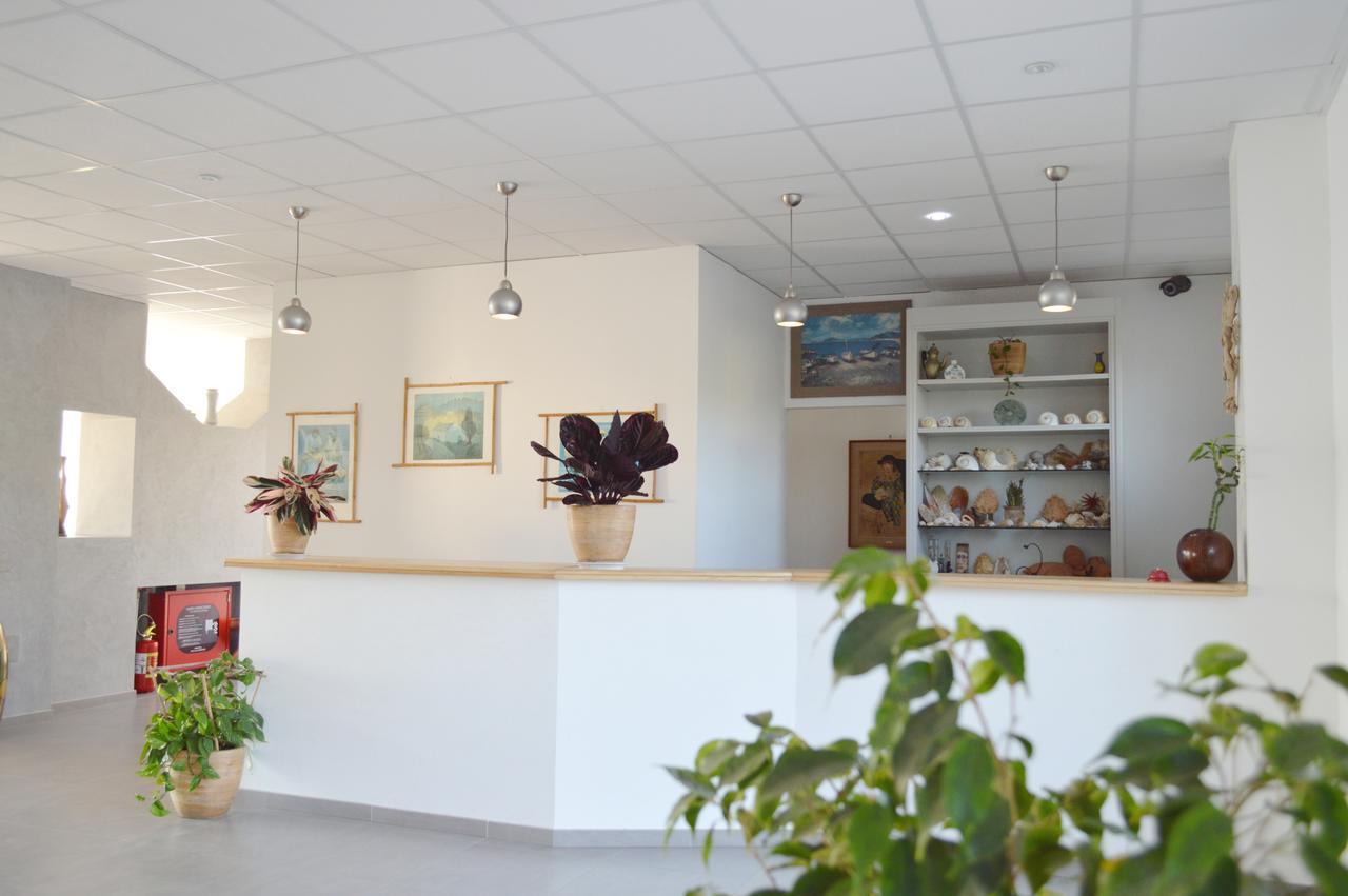 Capo Nettuno Hotel Capo dʼOrlando エクステリア 写真