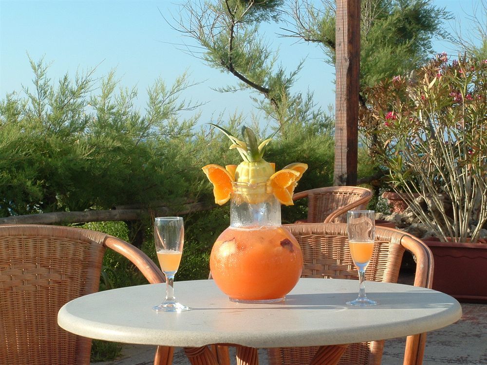Capo Nettuno Hotel Capo dʼOrlando エクステリア 写真